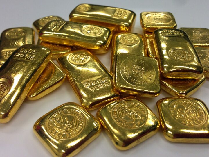 Czy warto zabezpieczać nasze finanse w złotych lub srebrnych sztabkach?