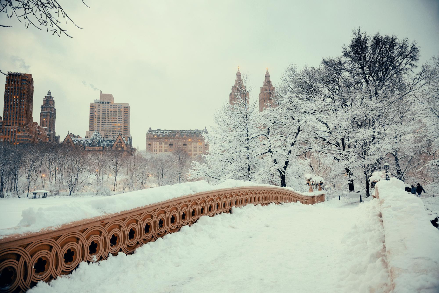 Okoliczne miasta przykryte białym puchem – zimowa pogoda