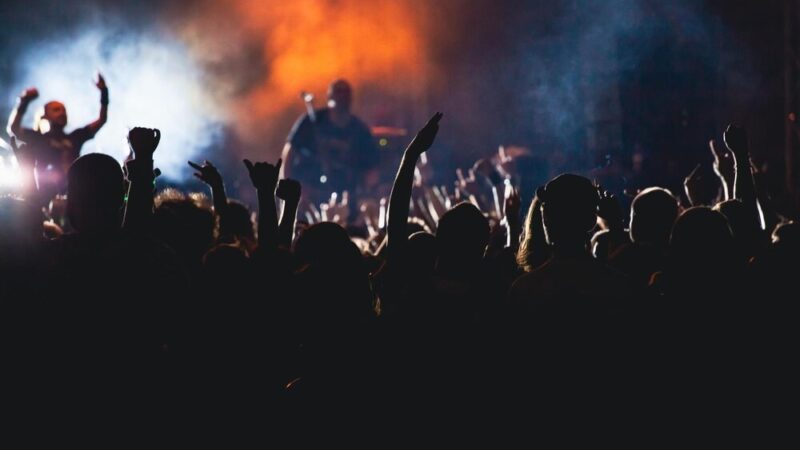 Karpacki Festiwal Tańca w MCK „Sokół”: Folklor Lachów Sądeckich oczarował publiczność