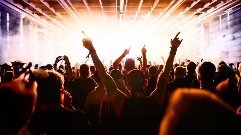 Nocne emocje w Nowym Sączu: Underground Night w Ibis Style z muzyką i tuningiem na najwyższym poziomie