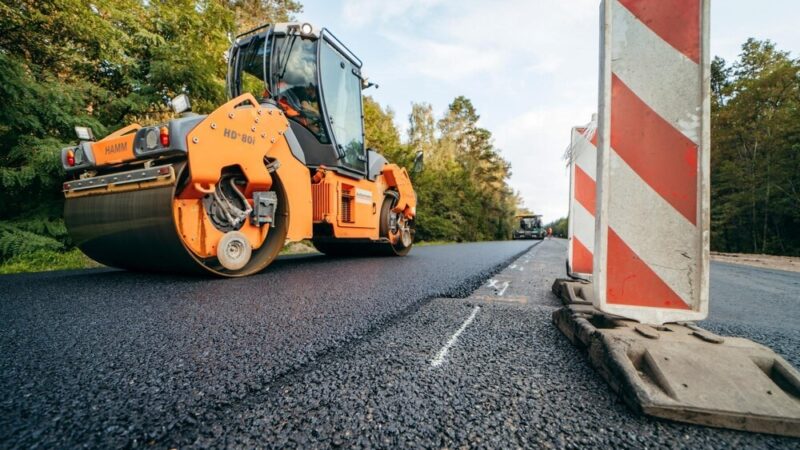 Nowe rondo w Nowym Sączu prawie gotowe! Bezpieczeństwo mieszkańców na pierwszym miejscu
