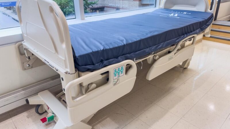 Nowy Sącz zyskuje robotyczną chirurgię – NFZ refunduje operacje raka prostaty