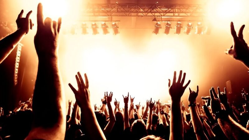 T.Love zdominowało Nowy Sącz! Niezapomniany koncert w Parku Strzeleckim