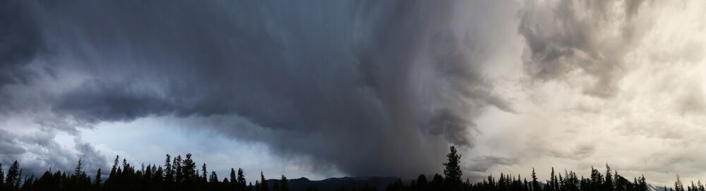 Silny wiatr nadchodzi! Przygotuj się na porywy do 75 km/h