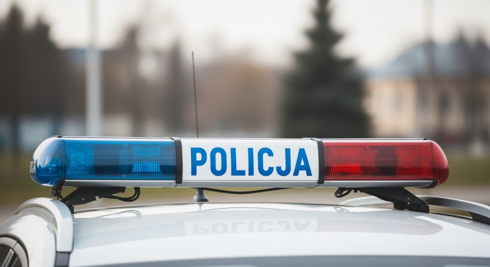 Policjanci z Nowego Sącza zatrzymali poszukiwanego z marihuaną w kieszeni