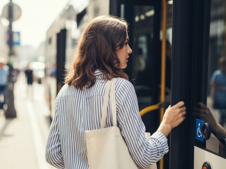 Zgubiłeś plecak w autobusie? Sprawdź, jak go szybko odzyskać!