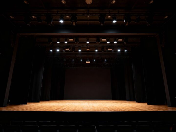 Cegiełka wdzięczności – emocjonalny spektakl w Starym Sączu!