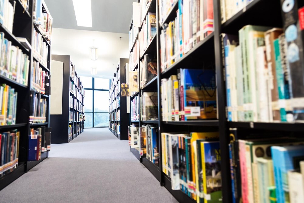 Muzyczne wieczory poezji: emocje i wrażenia w bibliotece