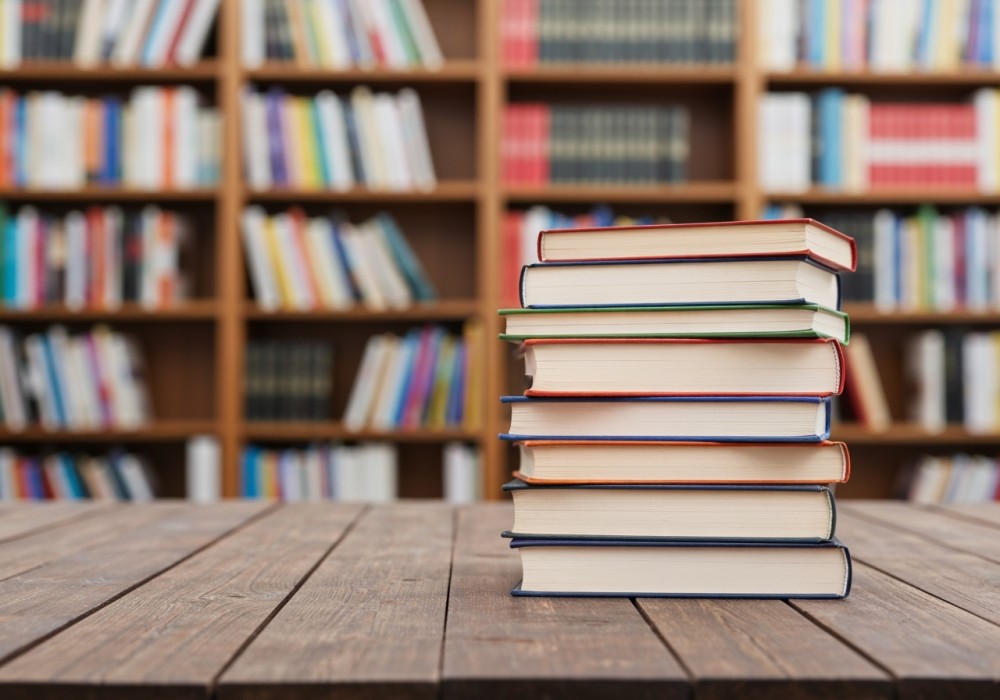 Katarzyna Kobylarczyk w Sądeckiej Bibliotece: Wieczór pełen reportażowych opowieści i inspiracji