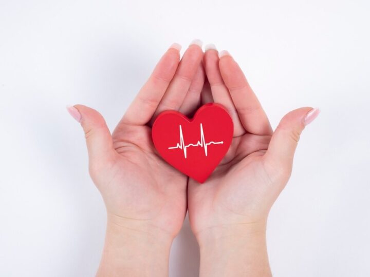 Szczepienia przeciw grypie dla seniorów: Zarezerwuj miejsce już dziś!