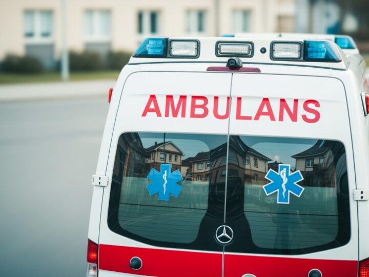 Zadbaj o bezpieczeństwo zimą w Łososinie Dolnej – odśnieżaj dachy!