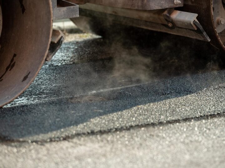 Nowa droga w Świniarsku już otwarta dla mieszkańców!