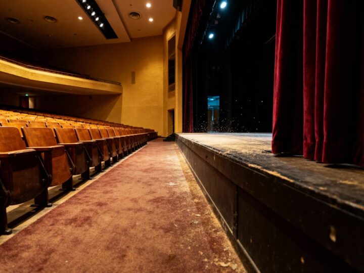 Tłumy na prapremierze sztuki o św. Stanisławie Papczyńskim w Podegrodziu