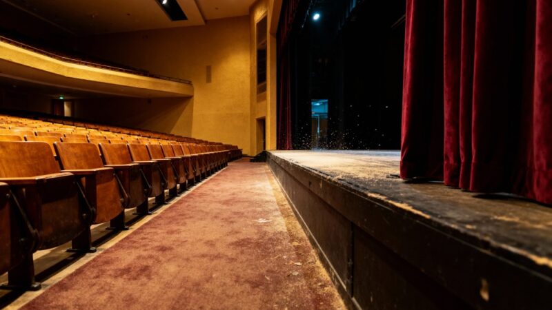 Tłumy na prapremierze sztuki o św. Stanisławie Papczyńskim w Podegrodziu