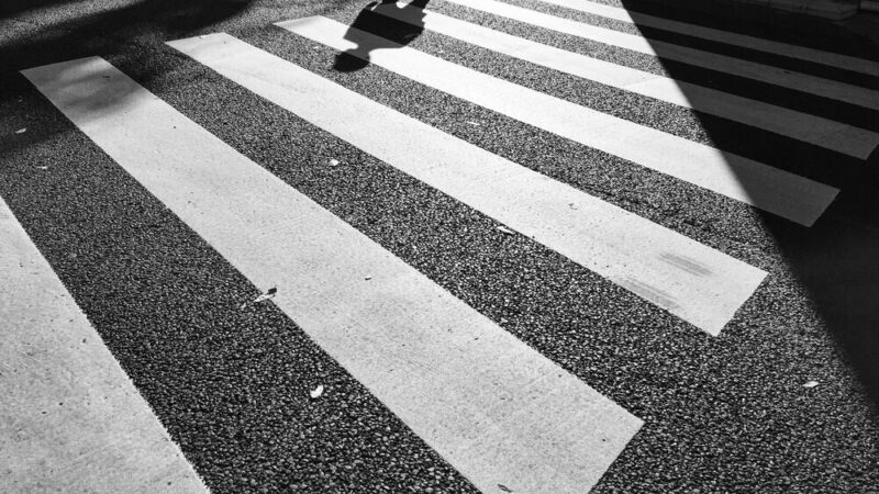 Bezpieczne święto: jak rozmawiać z dziadkami o bezpieczeństwie w życiu i internecie