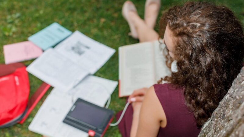 Nauka pływania dla dzieci w Korzennej: ferie na basenie 2026