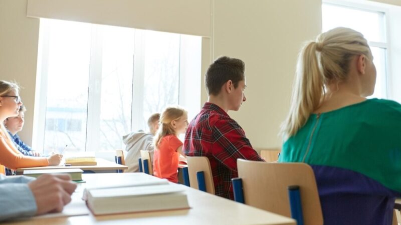 Nowe laboratoria AI w Łososinie Dolnej: rewolucja w edukacji!