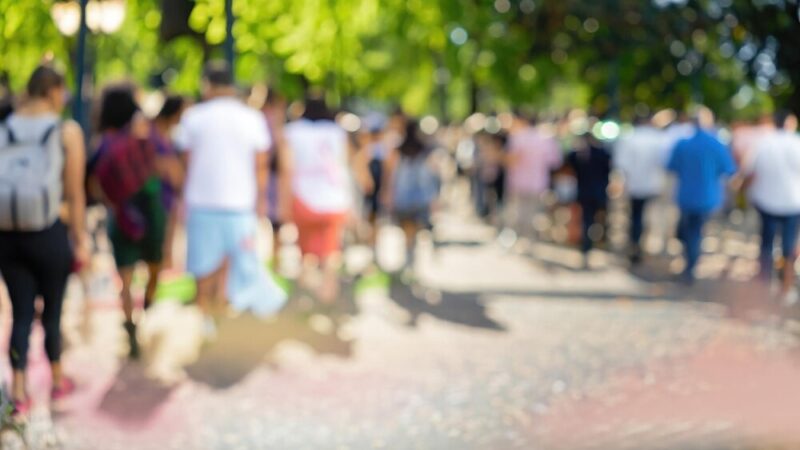 Seniorzy w Chełmcu: Marcowe atrakcje dla aktywnego życia 60+