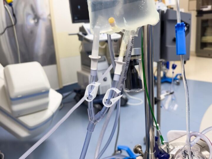 Bezpieczne zabawy: Pokazy ratownictwa w przedszkolu „Ochronka” w Nowym Sączu