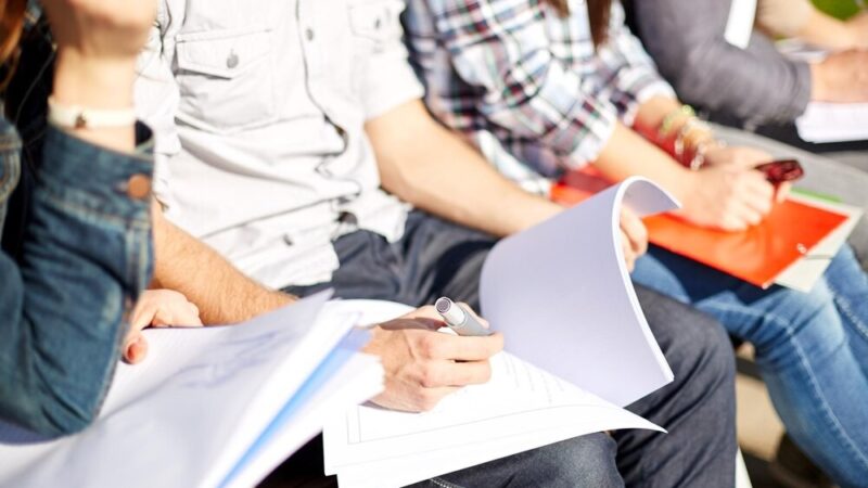 Młodzież zyskuje nowe szanse: startuje program grantowy Ministerstwa Edukacji