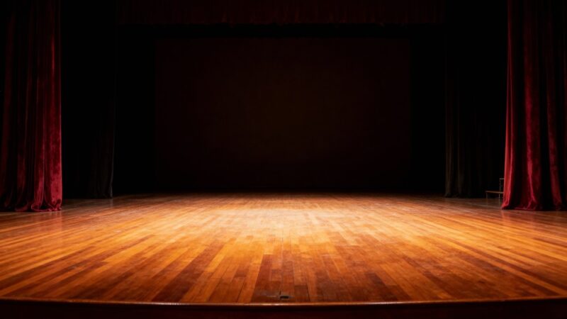 Ostatnie bilety na spektakl „Zapomniany Diabeł” w Nowym Sączu!