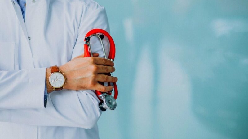 Zacznij pływać już teraz – zapisz się na zajęcia w Korzennej!