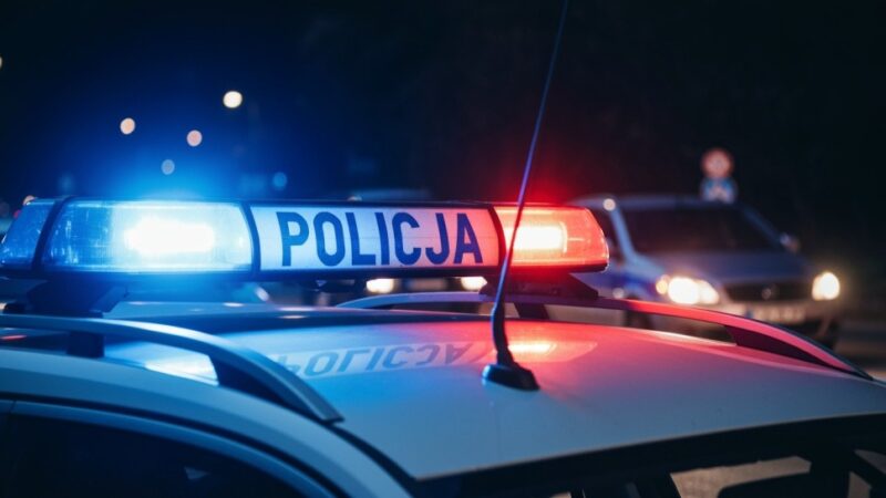 Oszustwa na seniorach: Jak nie dać się nabrać na fałszywych krewnych i funkcjonariuszy?