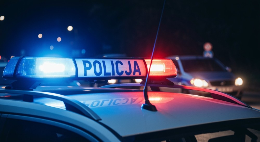 Oszustwa na seniorach: Jak nie dać się nabrać na fałszywych krewnych i funkcjonariuszy?