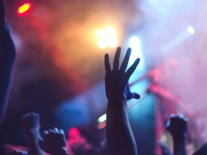 Piękni i Młodzi wystąpią na Pikniku Rodzinnym w Chełmcu – dołącz do zabawy 20 czerwca!