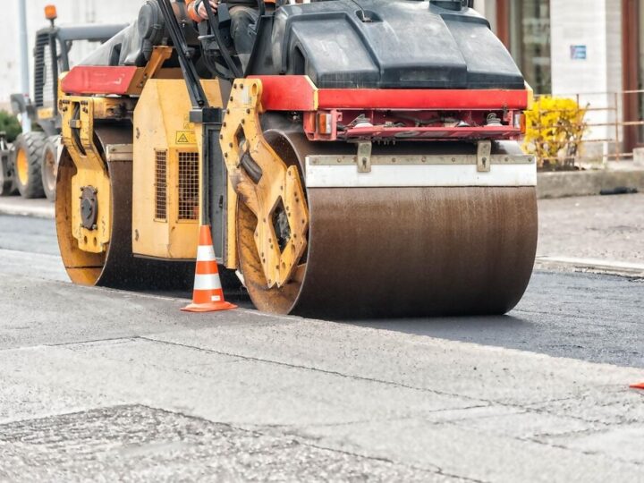 Nowe inwestycje drogowe w Gminie Łososina Dolna: poprawa jakości i bezpieczeństwa tras