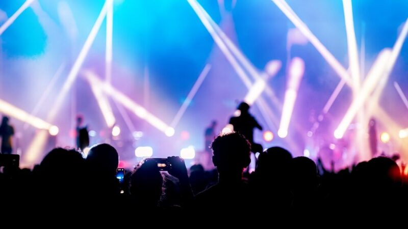 Czekając na Godota: niezapomniane emocje na 30. Festiwalu Teatralnym w Starym Sączu